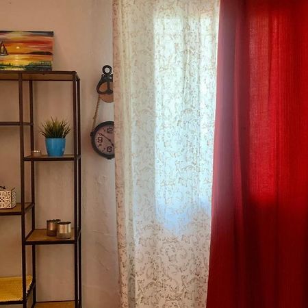 Mama Apt & Parking Лариса Экстерьер фото
